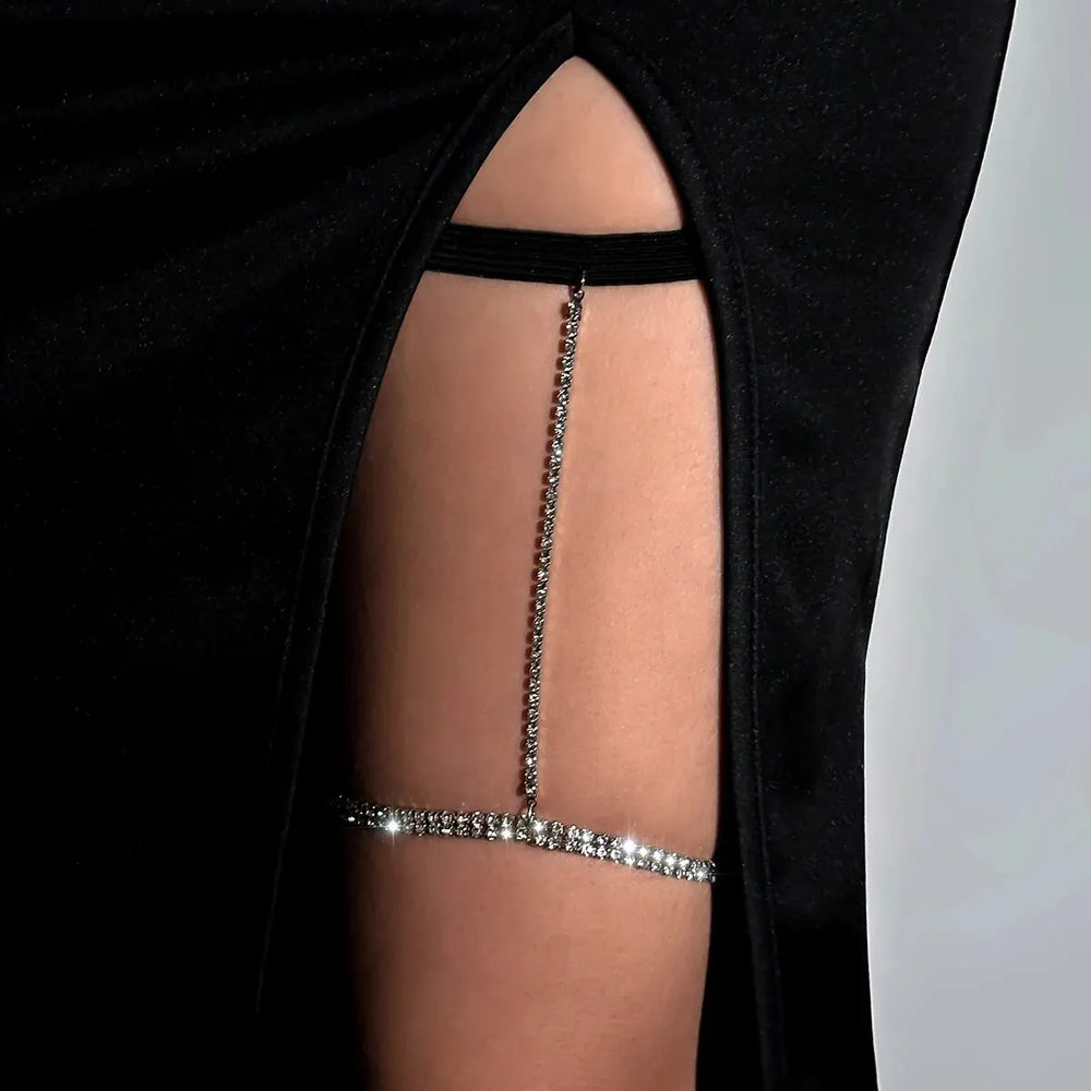 Chaine de tour de cuisse toute en strass cristal  - Mira